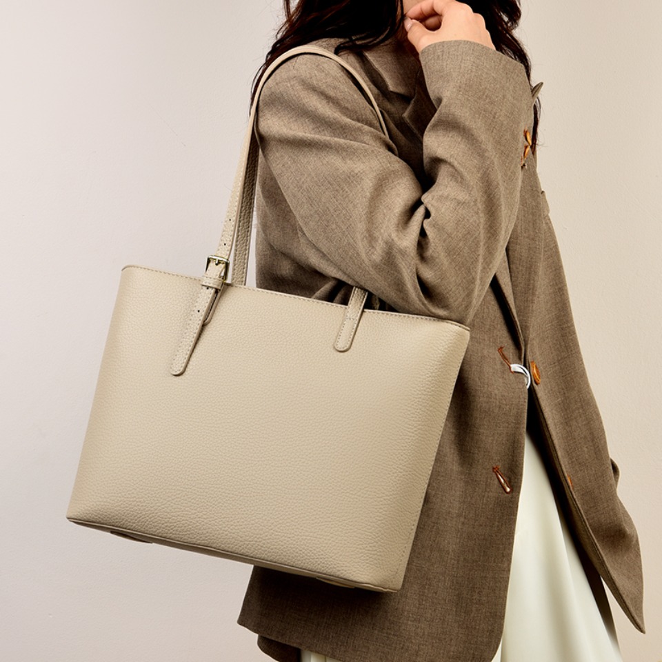 Sacs à bandoulière de couleur  - Luxury Bags Tote avis et prix